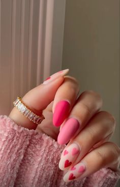 valentine's nail-inspo