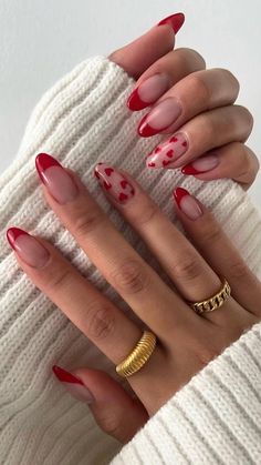 valentine's nail-inspo